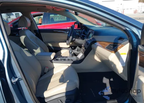 2016 Hyundai Sonata Hybrid Limited z USA, uszkodzony, nr VIN KMHE34L12GA018816